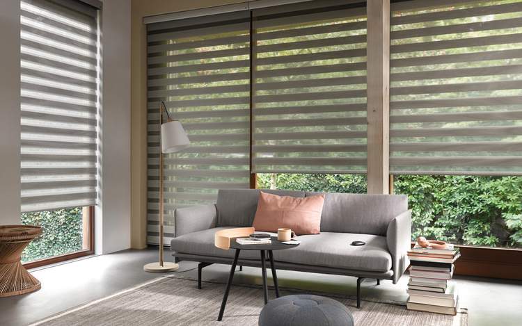 Grå gardiner: Twist® gardiner med Smart Home-kontrol