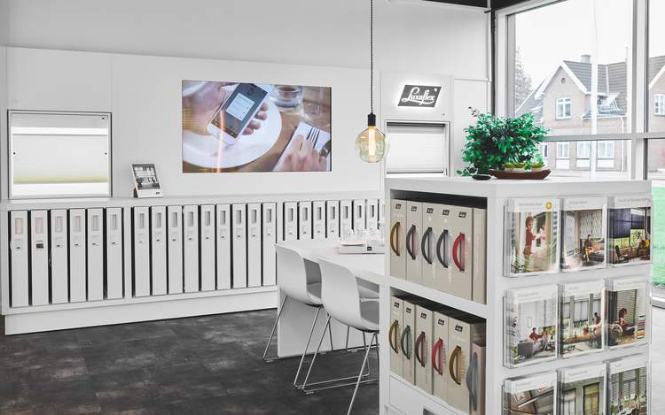 Besøg dit lokale Luxaflex® showroom